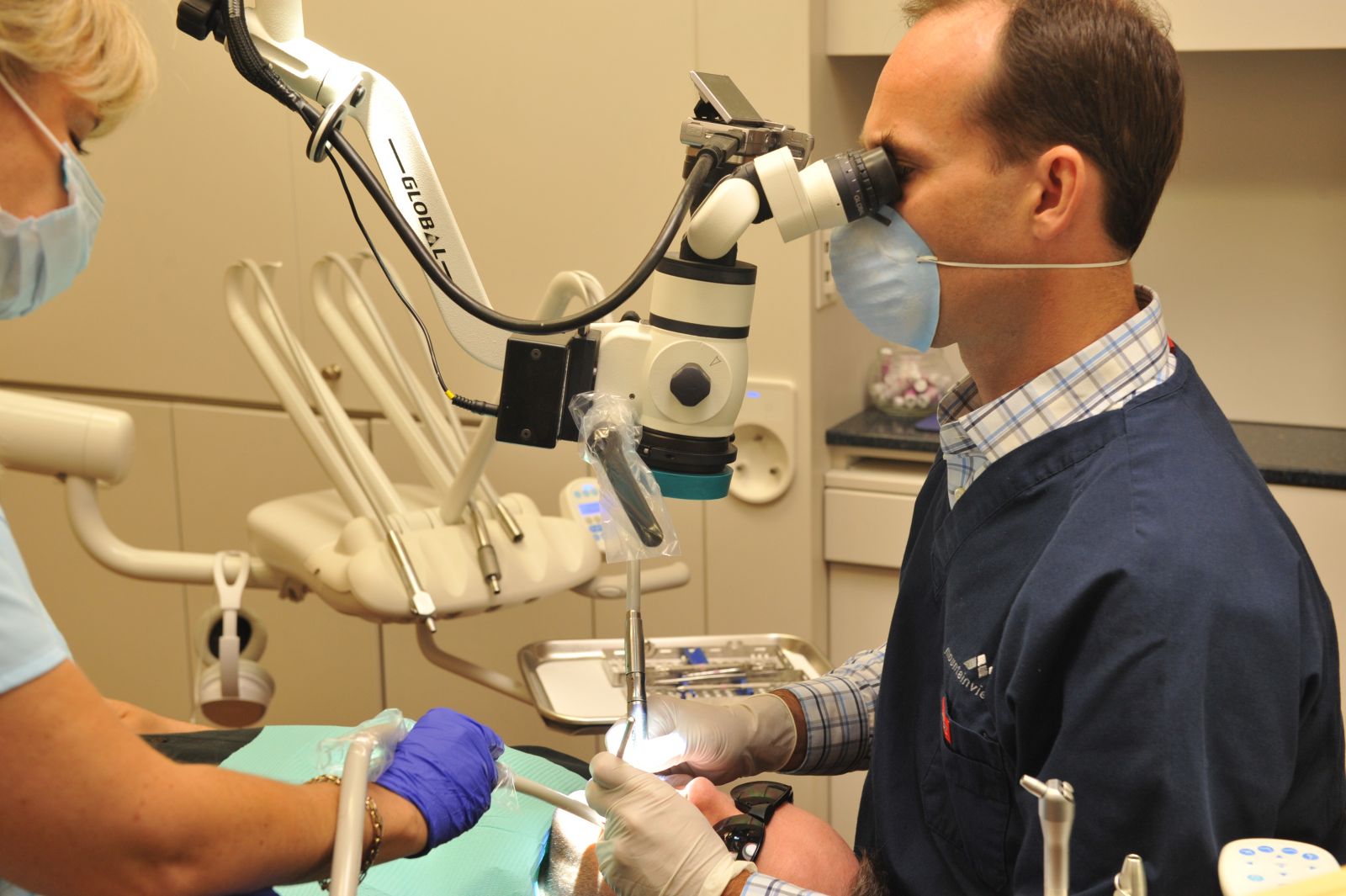 MicroscopeAssisted Root Canals Mountainview Dental Centre North